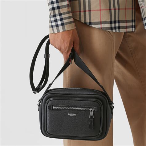 burberry tasche herren leder|Designer.